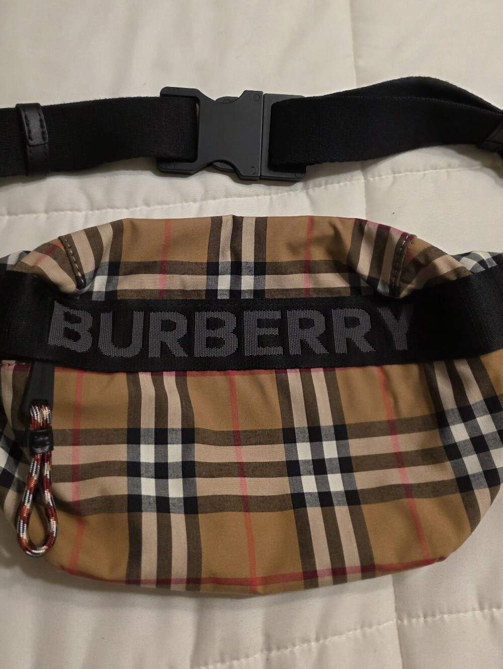 VIP Only Bought From Italy Never Been Used.Burberry Beige Nova Check Belt Bag - Picture 13 of 13